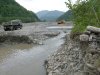 (2009.05.21) Незаконная добыча гравия в русле реки Шахе (г.Сочи)